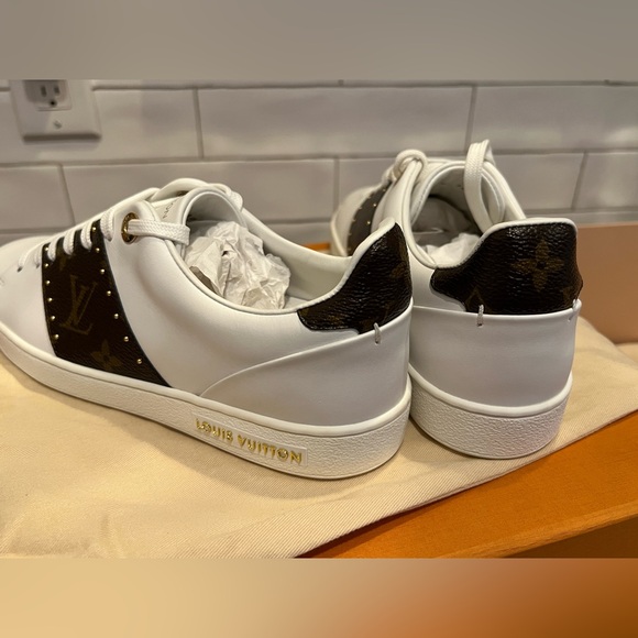 Louis Vuitton Front Row Sneakers - Picture 4 of 9
